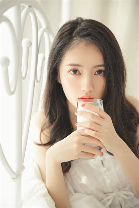 吃奶门视频